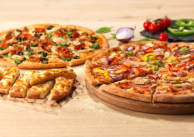 Domino's Pizza food