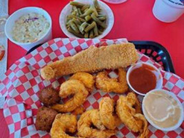 Sam's Southern Eatery food