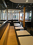 Mcdonald's El Francaset inside