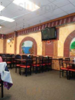 El Paraiso Mexican Grill inside