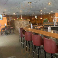 Dudek's Hot Stone Pub inside