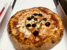 Teddy Bear Pizzeria food