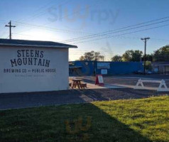 Steens Mountain Brewing Company outside