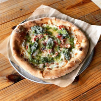 Community Pizza Beer Garden food