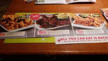 Applebee's White Lake Township inside