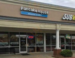 The Pancake House food