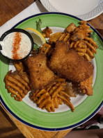 Fred's Rivertown Alehouse food