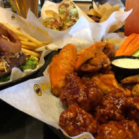 Buffalo Wild Wings Lafayette Cafferey Parkway food