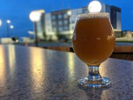 Twin Span Brewing food