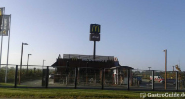 Mcdonald's · Mccafé · Mcdrive outside