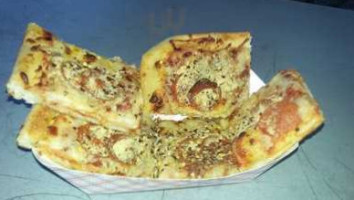 Toby's Pizza And Subs food