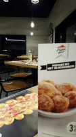 Pizza Hut food