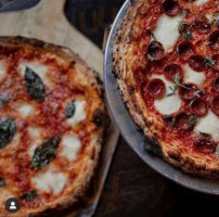 Emmy Squared Pizza: Queen Village Philly food