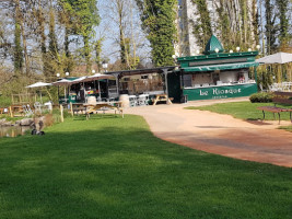 Le Kiosque inside