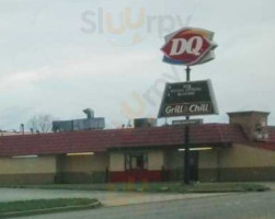 Dairy Queen Grill Chill outside