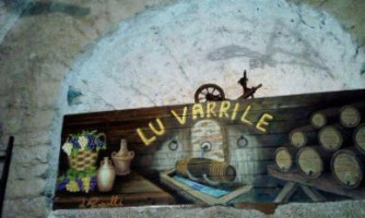 Lu Varrile inside