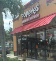 Popeyes Louisiana Kitchen outside