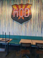 Mod Pizza food