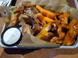 Buffalo Wild Wings Grill & Bar food