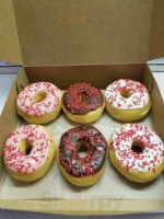 Four Season Donuts food