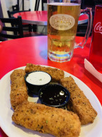 Pluckers Wing Bar food