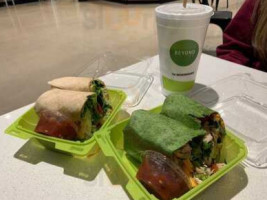 Beyond Juicery Eatery Mentor food