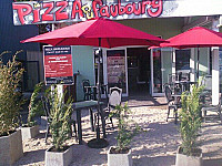 Pizerria du Faubourg inside