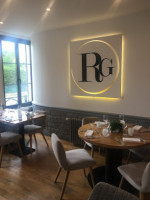 Le Relais De Guermantes food