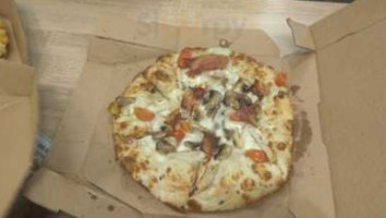 Domino's Pizza food