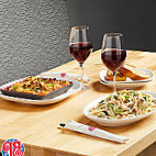 Boston Pizza food