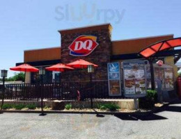 Dairy Queen outside