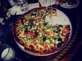 Perrys Pizza Joynt food