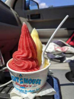 Lighthouse Italian Ices food