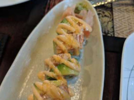 Mae Ploy Thai Cusine Sushi inside