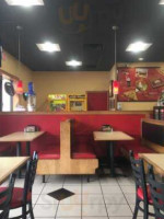 Pizza Inn inside