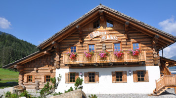 Barenhutte outside