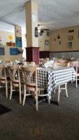 Wagon Wheel Cafe & Pizza inside