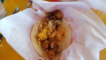 Fuzzys Taco Shop food