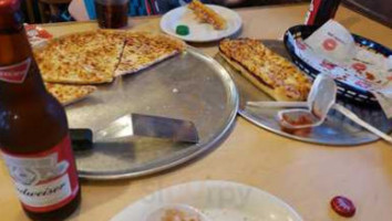 Pizza Hut food