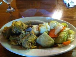 Donna's Caribbean Resturant food