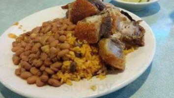 El Sabor Dominicano food