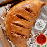 Pizza Boli's food