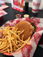 Freddy's Frozen Custard Steakburgers food