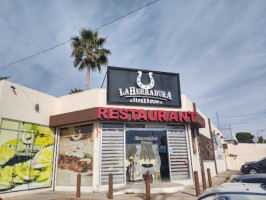 La Herradura Steakhouse outside