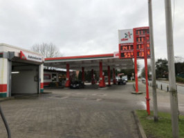 Star Tankstelle outside