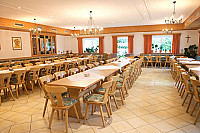 Gasthaus Johannes Rossmeier inside