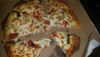 Domino's Pizza food