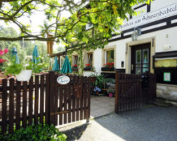 Landgasthaus Zum Schwarzbachtal outside