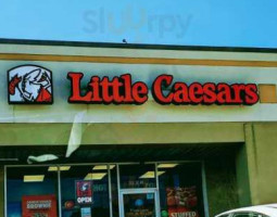 Little Caesars Pizza outside