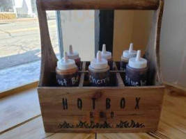 Hot Box Bbq food